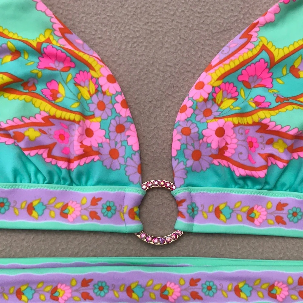 Victoria Secret flower print bikini - Picture 7 of 7